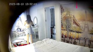 针孔偷拍女技师半小时完成两单